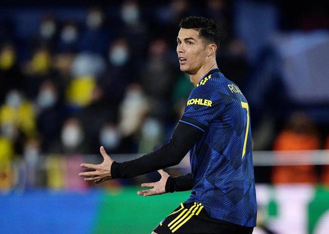 关键时刻里昂调整名单以备全明星赛，门线救险环节打磨，管理层满意，球队文化再被提及的简单介绍