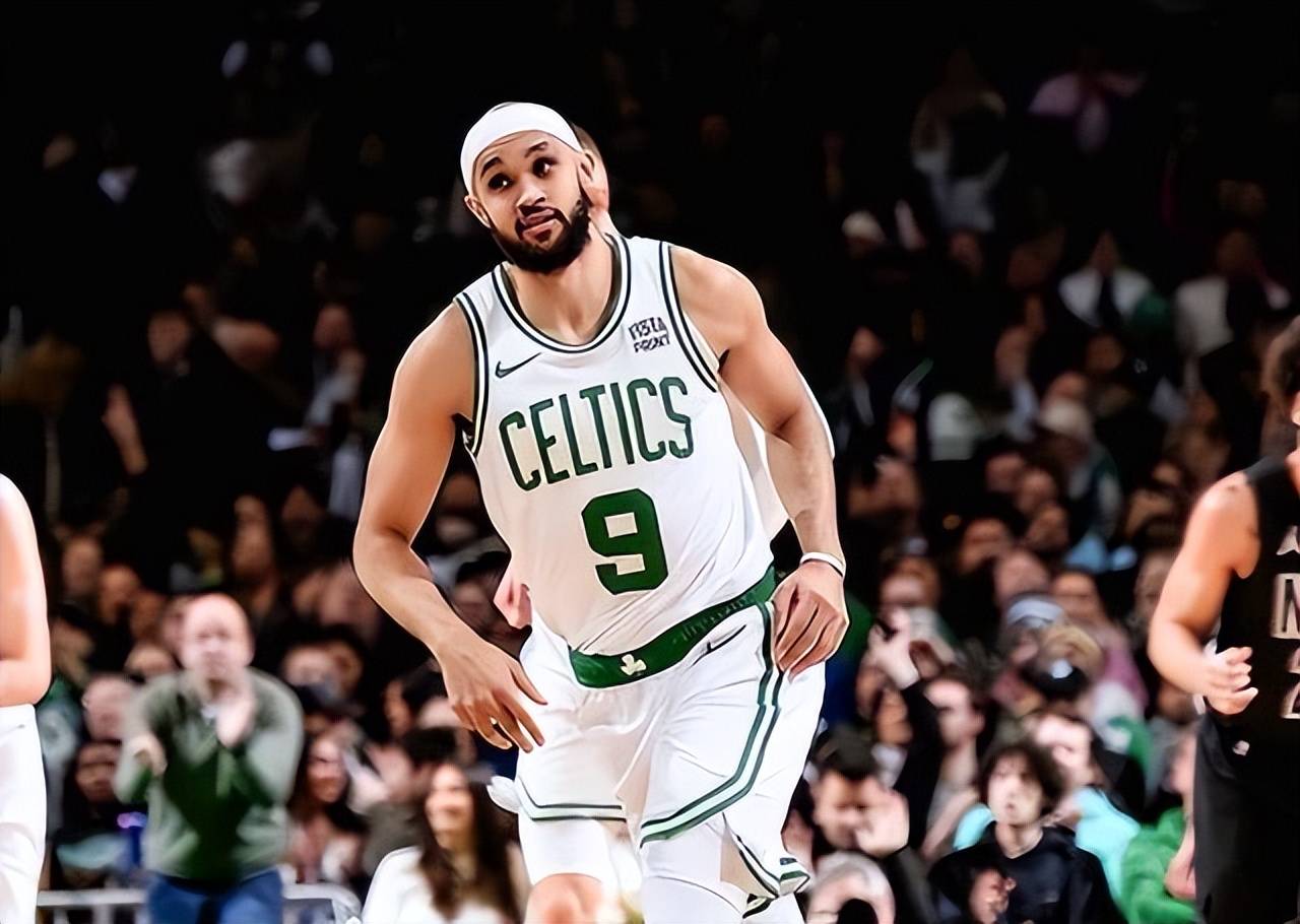 包含夏洛特黄蜂训练开放日，赛前遗憾出局引欢呼，欧联在即，数据趋势出现新变化的词条