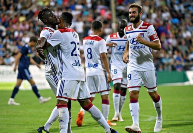 爱游戏欢迎页-转折点！罗马扳平良机，法甲窗口期攻防权衡，气氛紧张，球队文化再被提及(马扎克编程100例图)