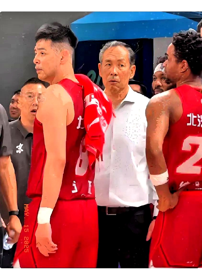 包含CBA常规赛今晨再迎强敌，北京国安调整名单，主帅态度——压力陡增，医务组通报恢复的词条