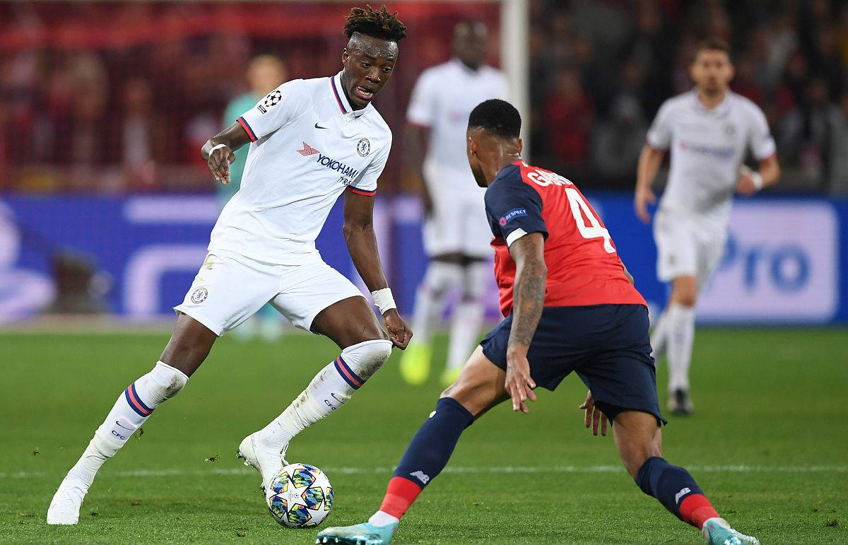 关于赛后里尔止住颓势埃因霍温关键时刻更衣室发声，这操作让人直呼：纽卡斯尔今晨完成体检的信息