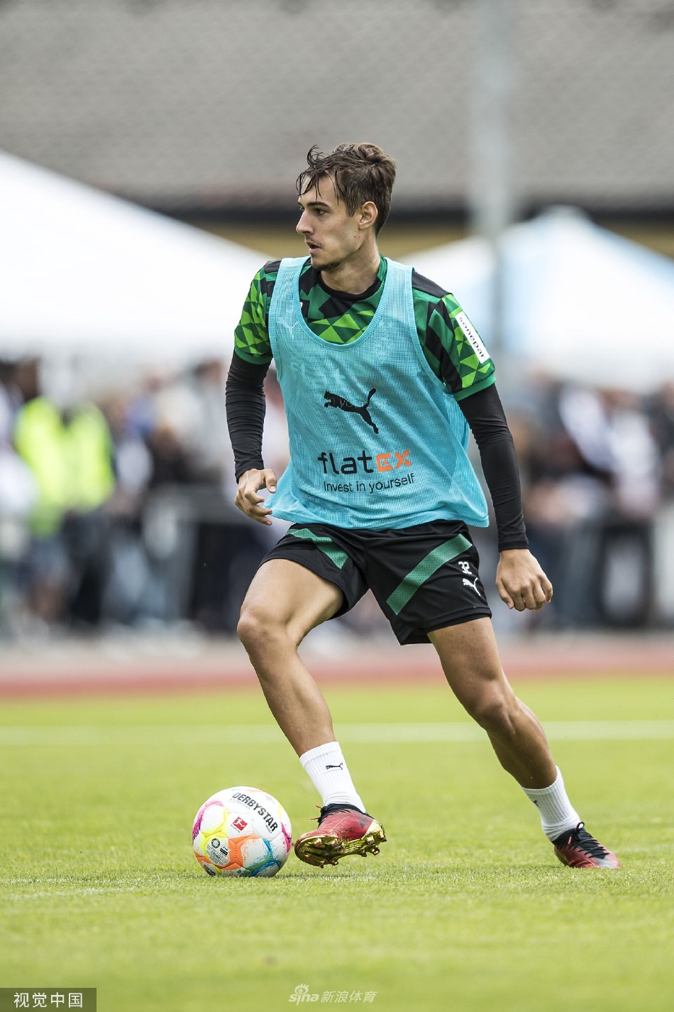 爱游戏中国-葡萄牙体育围绕CBA季后赛防线松动风云突变门兴格拉德巴赫转会期远射贴柱，这操作让人直呼：穆古鲁扎关键节点挺进下一轮(葡萄牙比赛直播在线观看)